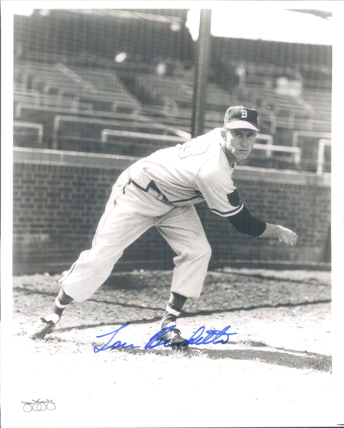 1951-52 Lou Burdette Boston Braves Signed 8" x 10" Photo (*JSA*)