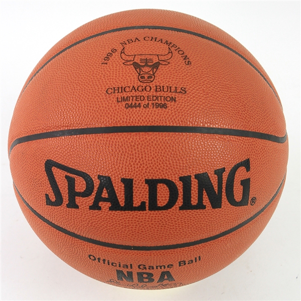 1996 Chicago Bulls NBA Champions ONBA Stern Commemorative Basketball 444/1996