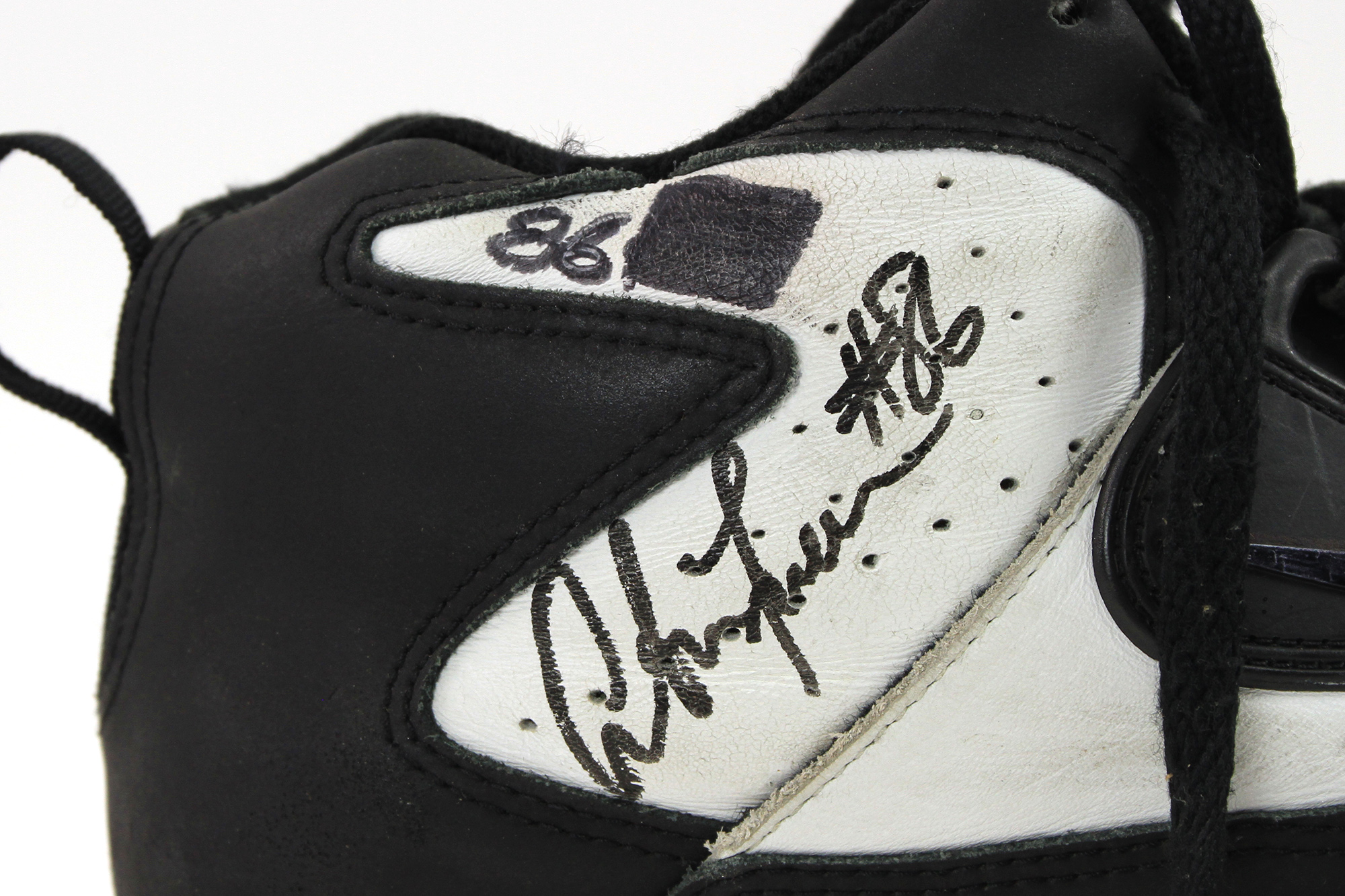 Lot Detail - 1995 Antonio Freeman Green Bay Packers Signed Nike Turf ...