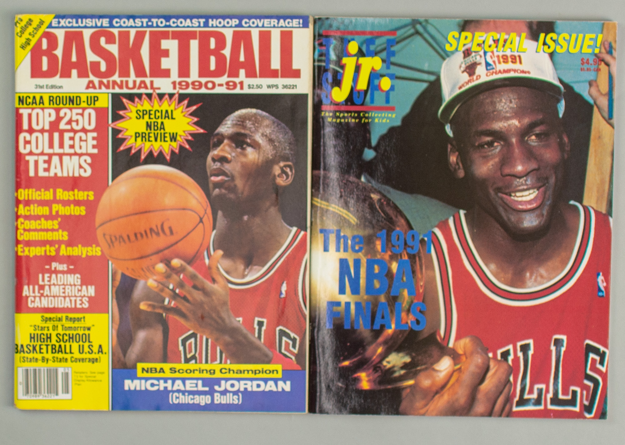 Lot Detail - 1991 Michael Jordan Chicago Bulls Magazine - Lot of 2