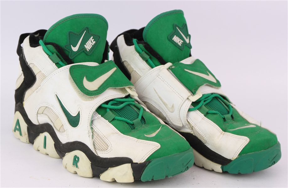 1995-2001 Bernardo Harris Green Bay Packers Signed Nike Game Worn Turf Shoes (MEARS LOA/JSA)