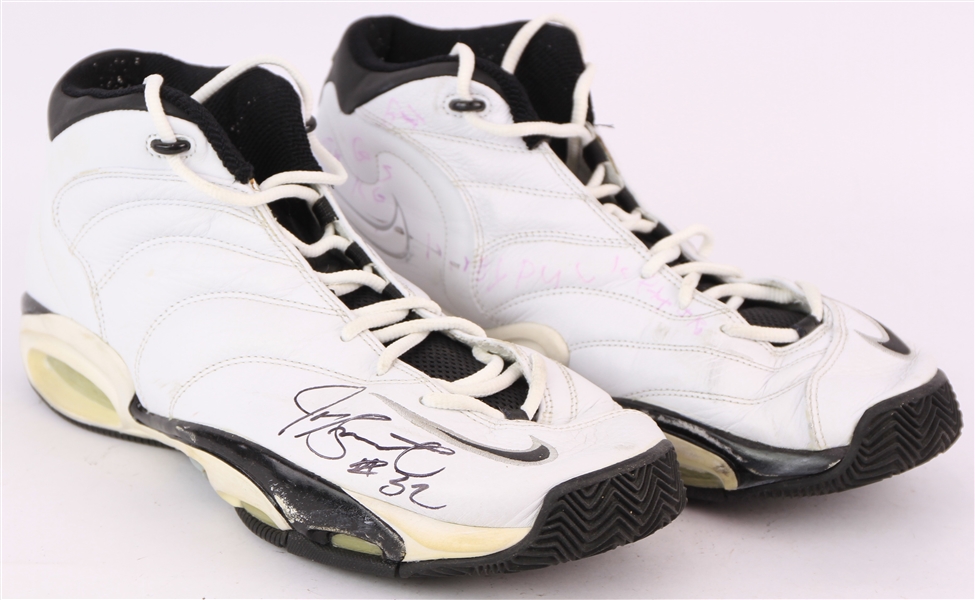 1998-2003 Joe Smith Minnesota Timberwolves Signed Game Worn Nike Sneakers (MEARS LOA/Beckett/Puckett LOA)