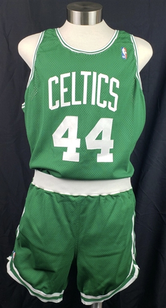 1994-95 Rick Fox Boston Celtics Game Worn Road Uniform (MEARS A10)