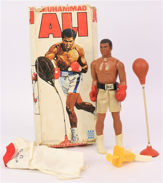 1976 Muhammad Ali World Heavyweight Champion Action Figure w/ Original Box & Accessories