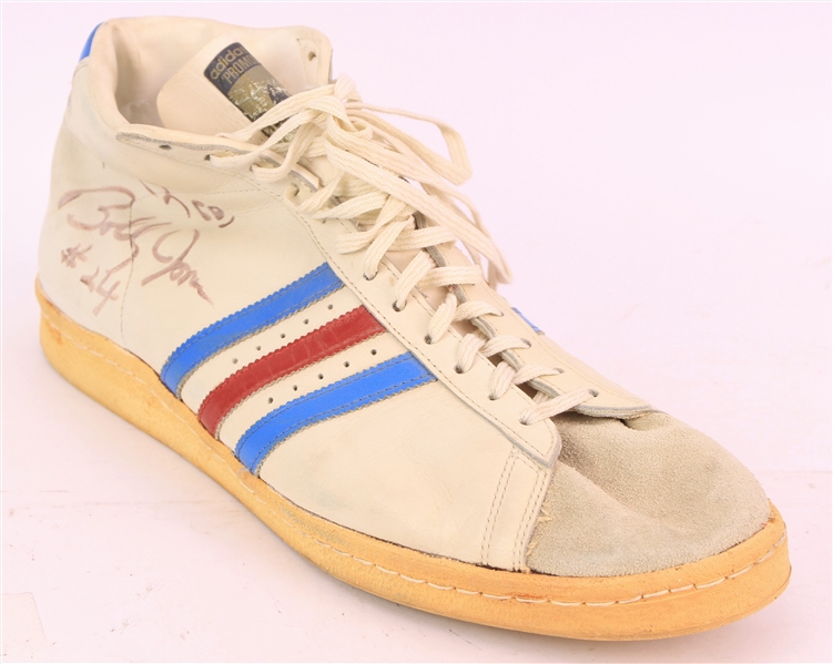 1978-81 Bobby Jones Philadelphia 76ers Signed Adidas Game Worn Sneaker (MEARS LOA/JSA)