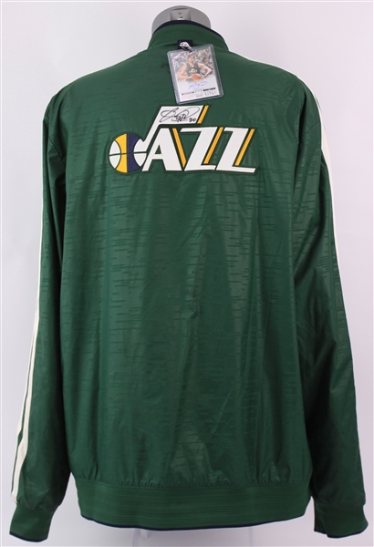 2012-13 Gordon Hayward Utah Jazz Signed Reversible Warm Up Jacket (MEARS LOA/JSA)