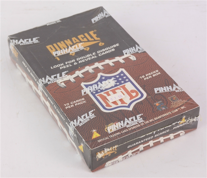 1996 Pinnacle Football Trading Card Unopened Hobby Box w/ 16 Packs