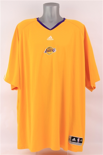 2009-10 Los Angeles Lakers Shooting Shirt (MEARS LOA)