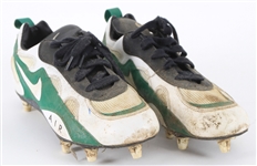 1995-96 Doug Evans Green Bay Packers Game Worn Nike Cleats (MEARS LOA)