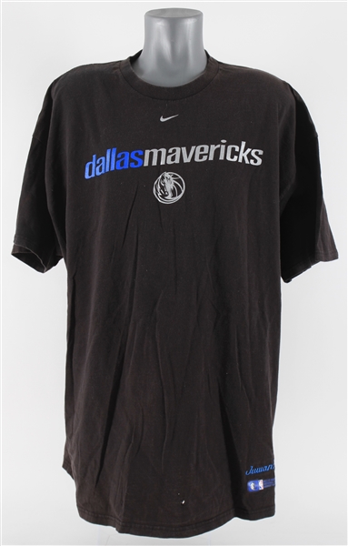 2001-02 Juwan Howard Dallas Mavericks Shooting Shirt (MEARS LOA)