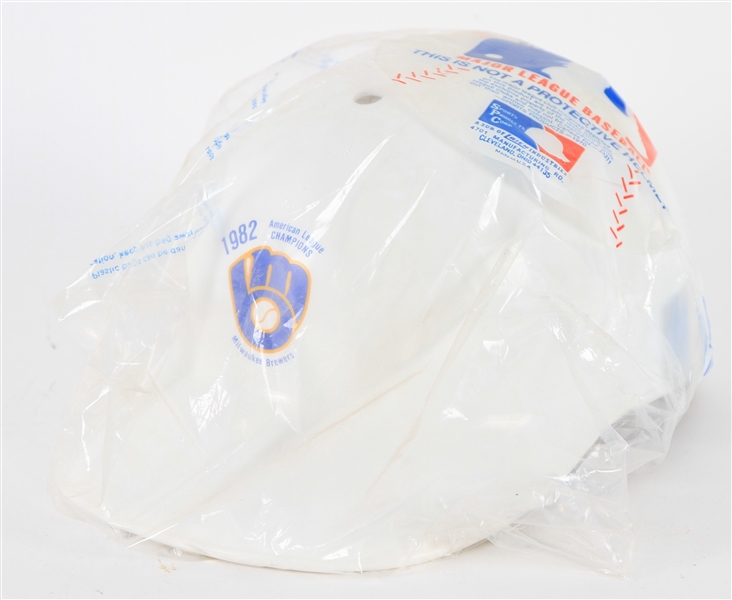 1982 Milwaukee Brewers American League Champions County Stadium Giveaway MIB Souvenir Batting Helmet