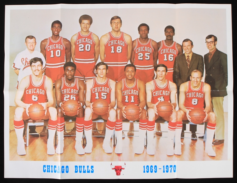 1969-70 Chicago Bulls 19" x 25" Team Photo Poster 