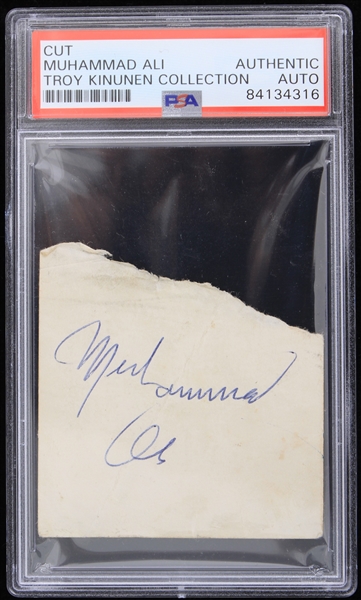 1973 Muhammad Ali 2.5" x 2.5" Signed Cut Troy Kinunen Collection (PSA/DNA Slabbed)