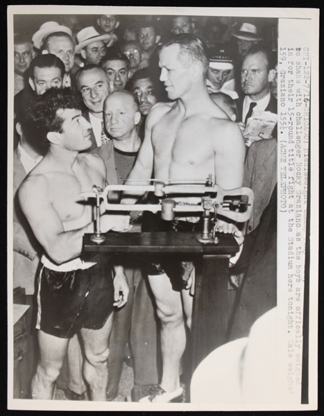 1947 Rocky Graziano and Tony Zale 7x9 Weigh In Press Photo 