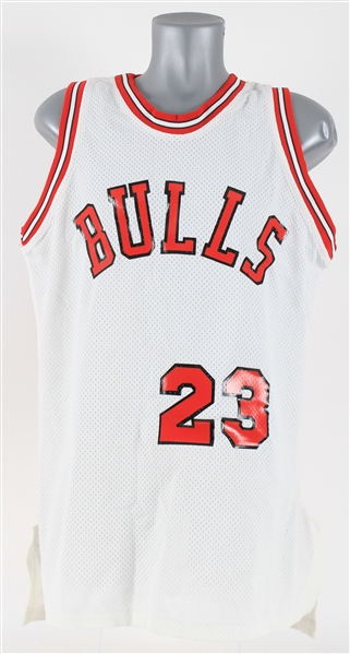 1984-85 Michael Jordan Chicago Bulls Clubhouse Signature Rookie Style Jersey