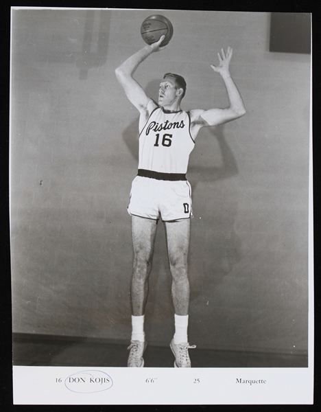 1965 Don Kojis Detroit Pistons 7.5" x 10" Photo