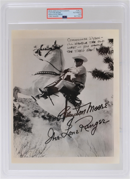 1978 Clayton Moore The Lone Ranger 8" x 10" News Service Photo (PSA Slabbed Type 4)