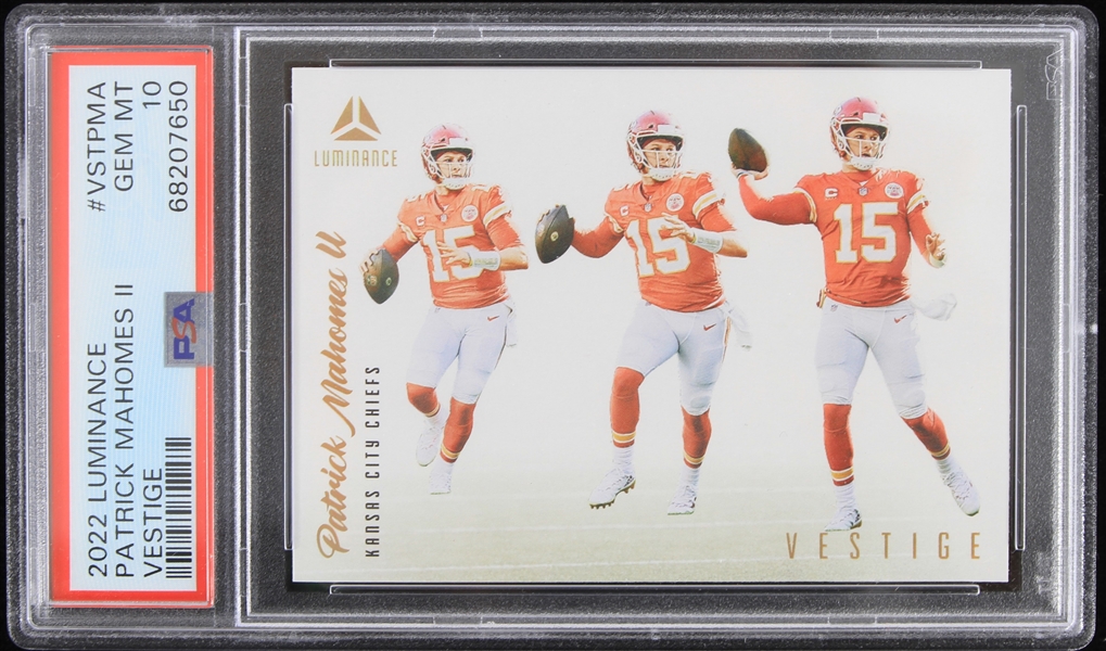 2022 Patrick Mahomes Kansas City Cheifs Panini Luminance Vestige #VSTPMA Trading Card Graded GEM MT 10 (PSA Slabbed)