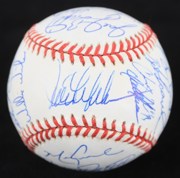 Lot Detail - 1993 Chicago Cubs Team Signed ONL White Baseball w/ 26 ...