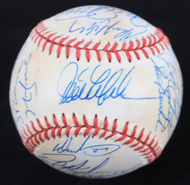 1992 Chicago Cubs Team Signed ONL White Baseball w/ 25+ Signatures Including Greg Maddux. Ryne Sandberg, Andre Dawson & More (*Full JSA Letter*)
