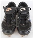 2007 Jason Bartlett Minnesota Twins Signed Nike Game Worn Cleats (MEARS LOA/JSA/Player LOA)