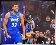2015-23 Karl Anthony Towns Minnesota Timberwolves Signed 16" x 20" Photo (*JSA*)