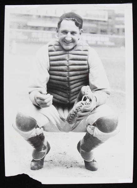 1931-1947 Ernie Lombardi Cincinnati Reds 5x7 Black and White Photo