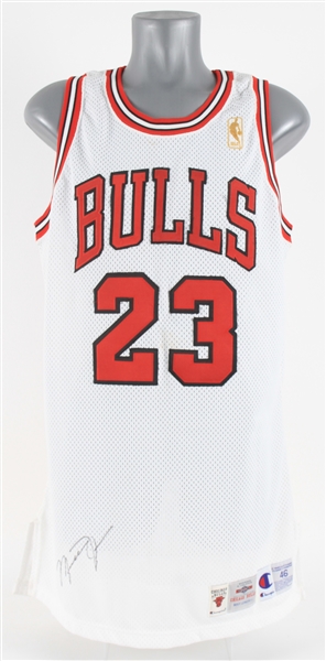1996-97 Michael Jordan Chicago Bulls Signed Game Worn Home Jersey (MEARS A5/Beckett LOA/*Full JSA Letter*)