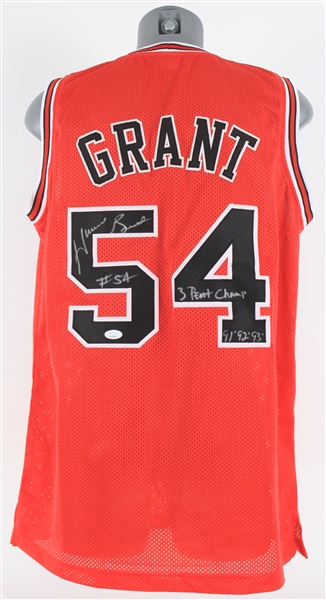 2020 Horace Grant Chicago Bulls Signed Jersey (*JSA*)