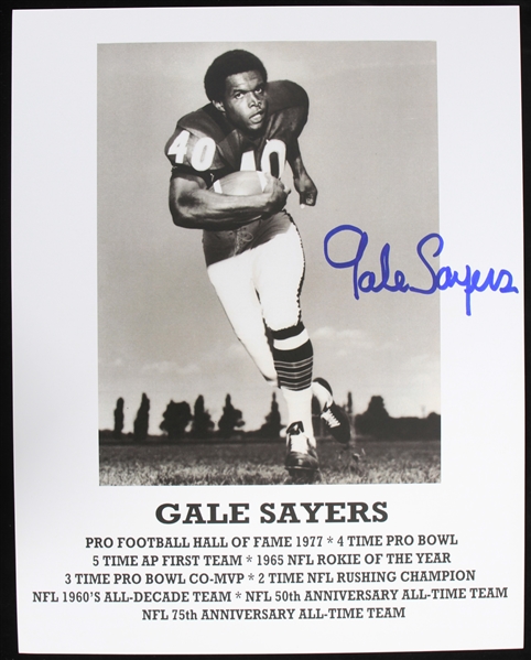 1965-1971 Gale Sayers Chicago Bears Autographed 11x14 B&W Photo (JSA)
