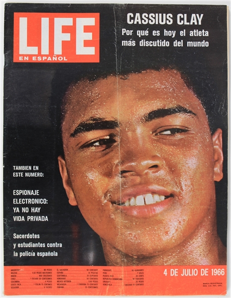 1966 Life En Espanol Magazine with Cassius Clay (Muhammad Ali) On the Cover