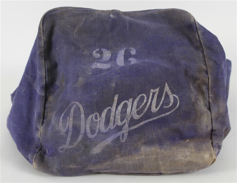 1976 Danny Walton Los Angeles Dodgers Equipment Bag (MEARS LOA/Danny Walton Collection)