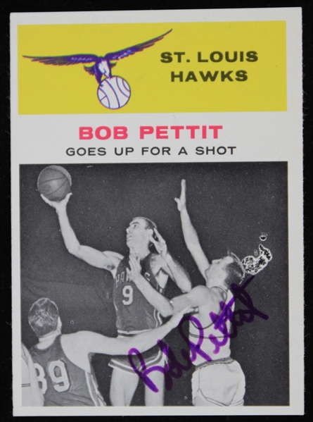 1961-62 Bob Pettit St. Louis Hawks Signed Fleer Basketball Trading Card (JSA)