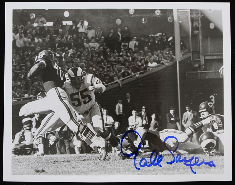 1965-1971 Gale Sayers (d.2020) Chicago Bears Autographed 8"x10" B&W Photo (JSA)