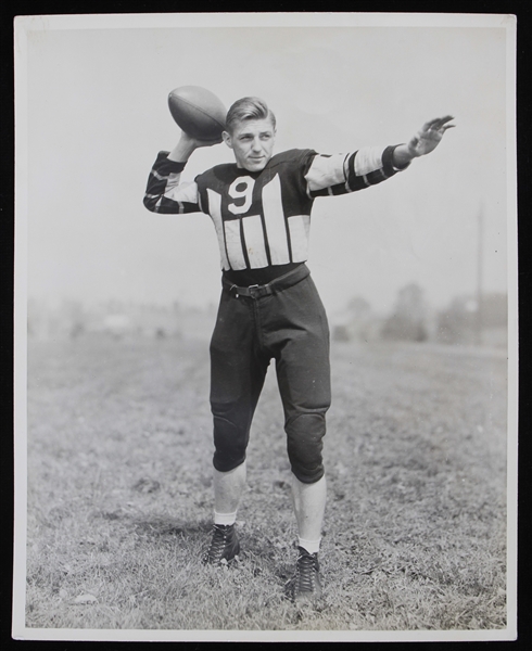 1930s Baker Football Player 8" x 10" Harry Richards Photo