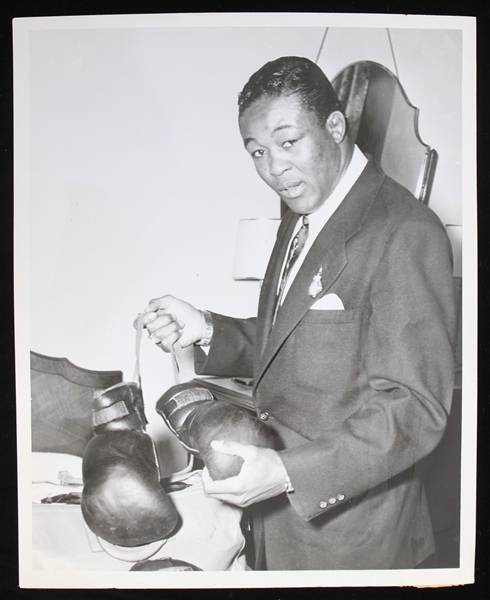 1956 Gerardo "Kid Gavilan" Gonzalez 8x10 B&W Photo