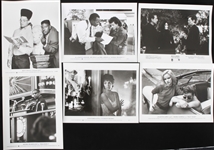 1992 Warner Brothers Motion Pictures Preview Guidebook and 8 x 10 Promotional Photos - Lot of 20
