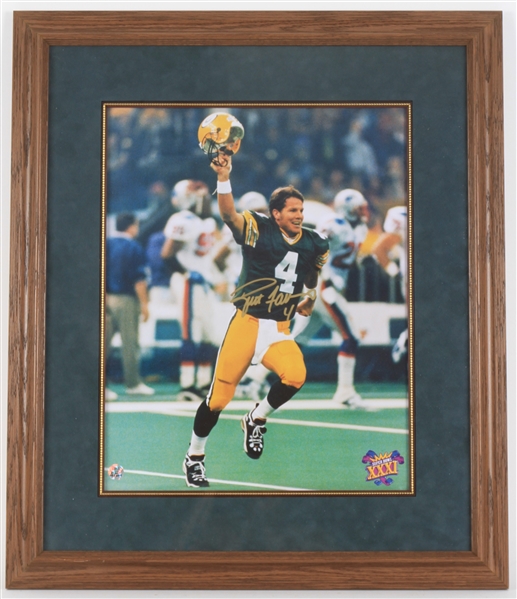 1997 Brett Favre Green Bay Packers Super Bowl XXXI Signed 24x28 Framed Photo (Favre Hologram)