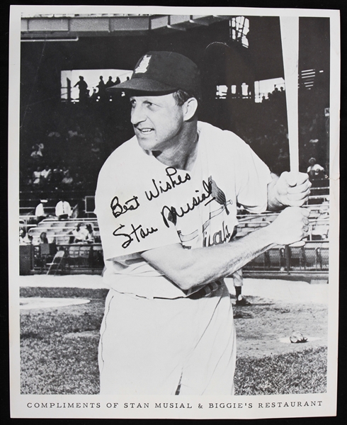 1941-1963 Stan Musial (d.2013) St. Louis Cardinals Autographed 8"x10" B&W Photo
