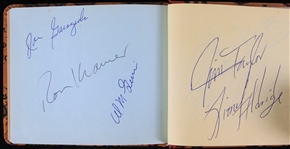 1960's-70's Green Bay Packers Signed Autograph Book w/ 48 Signatures Including Bart Starr, Ray Nitschke, Oscar Robertson, Al McGuire & More