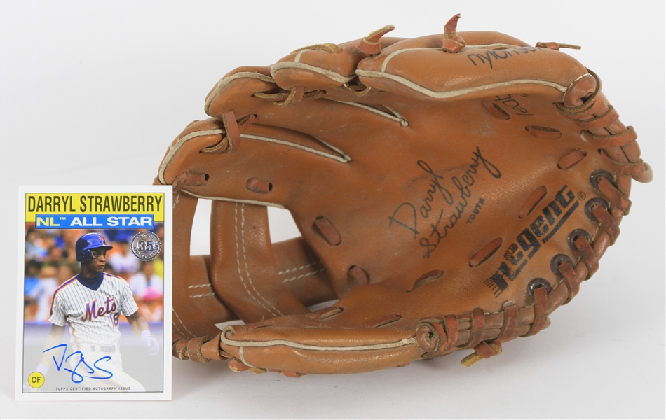 1986 Darryl Strawberry New York Mets Memorabilia - Lot of 2 w/ Player Endorsed Store Model Baseball Mitt & Signed 1986 Topps 35th Anniversary Trading Card (JSA)