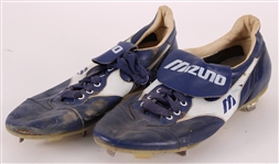 1983-87 Bob Welch Los Angeles Dodgers Mizuno Game Worn Cleats (MEARS LOA)