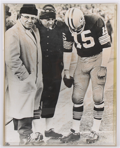 1960s Vince Lombardi, Bart Starr Green Bay Packers 16x20 Framed Photo 