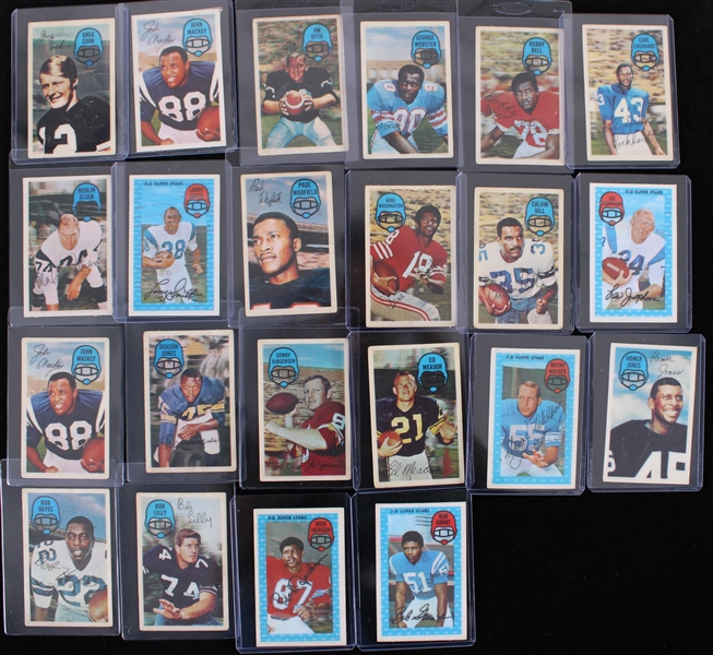 1969-70 Football 3D Super Stars Trading Cards - Lot of 22