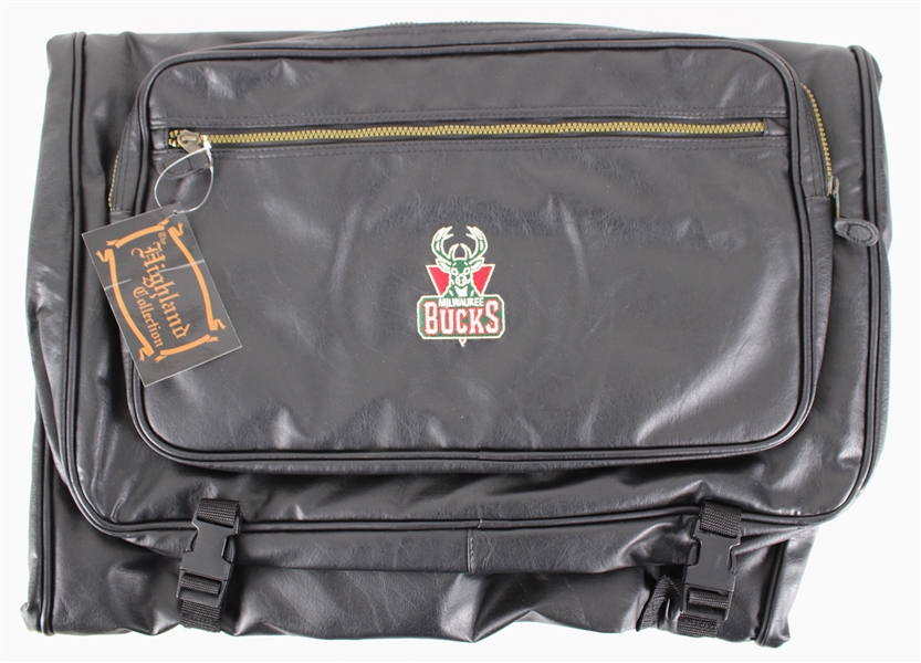 2009 Milwaukee Bucks Logo Black Garment Bag