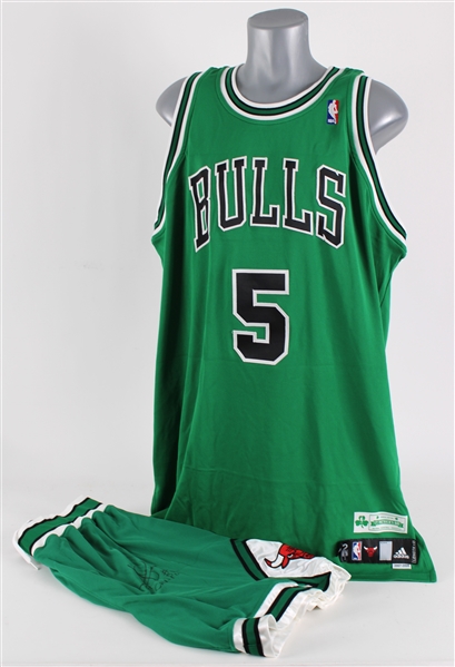 2008 Andres Nocioni Chicago Bulls Signed Game Worn St. Patricks Day Uniform (MEARS LOA / JSA / Fuji Sport Science)