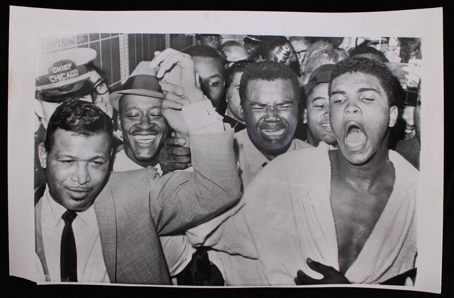 1964 Muhammad Ali Sugar Ray Robinson 9" x 14" Original Photograph