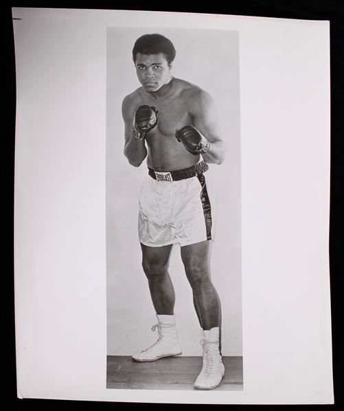 1960s-70s Cassius Clay/Muhammad Ali 8"x10" B&W Photo