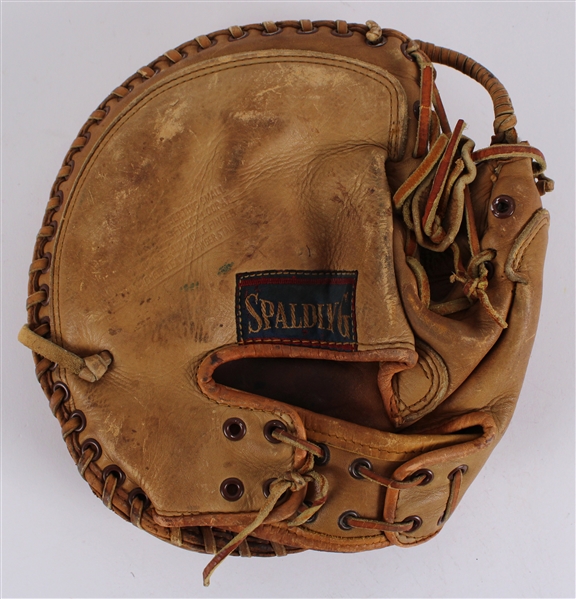 1950s Larry "Yogi" Berra New York Yankees Spalding Store Model Catchers Mitt