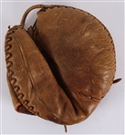 1950's Larry Yogi Berra New York Yankees Spalding Store Model Catcher's Mitt